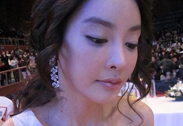 李胜利张紫妍近况，26万人“围观”性侵
