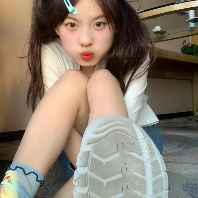 浪漫少女，微信头像，浪漫少女（微信头像：54张，女生头像）