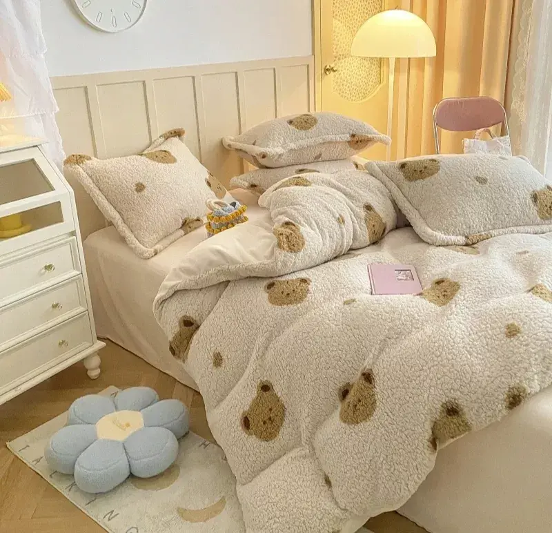 牛奶棉的优点有哪些，牛奶棉和棉花哪个好（为什么大家都偏爱牛奶绒呢）