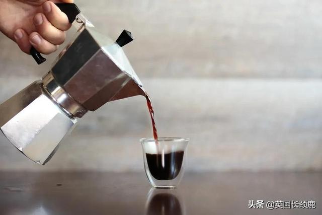 在家做星巴克用哪种咖啡机，在家做星巴克用哪种咖啡机比较好（盘点英国那些值得购买的咖啡机）
