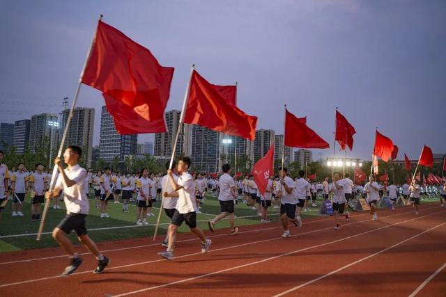 中考说说加油配图励志2022 关于中考说说带图片加油打气，中考说说加油配图励志2022（祝每个闪亮登场的少年）