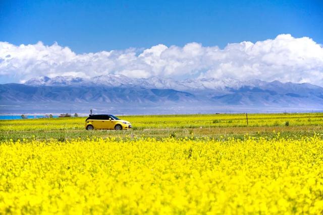 七八月份最适合旅游的地方，7-8月最适合旅游的地方（探索天地间的五光十色）