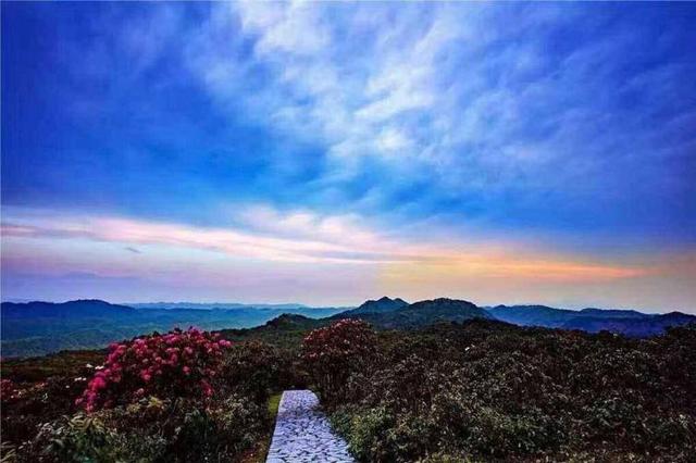 云南两日游的最佳攻略，云南大理两日游攻略（云南曲靖出发自驾2日游好去处攻略推荐）