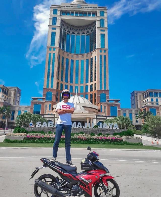 文莱在哪里，文莱在哪里,离中国远吗（亚洲最富裕的国家之一）