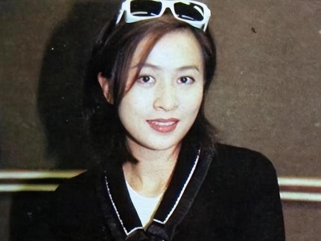 最佳女主角 刘嘉玲，刘嘉玲获金像奖（究竟是谁拍下了刘嘉玲的“照片”）