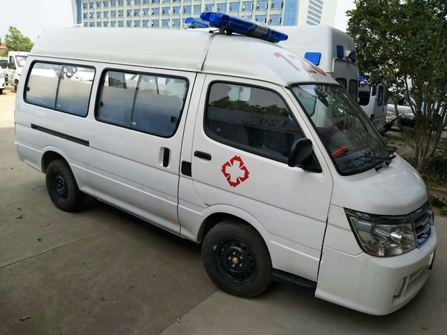 揭露地沟油的记者李翔，李翔 地沟油（夜晚在家门口遇害）