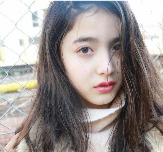 世界十大混血模特，全球最美的10位混血女神