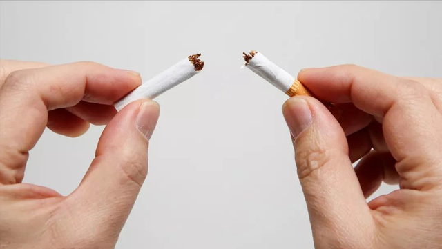 经常感觉胸闷气短是怎么回事，时常感到胸闷气短是怎么回事（或是肺功能下降导致的）