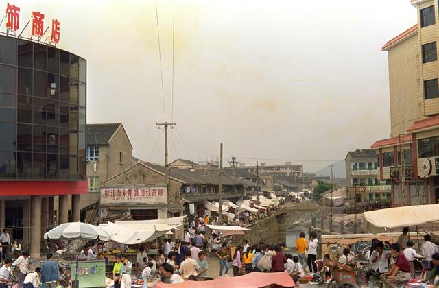 省自治区直辖市，中国一共几个省直辖市 自治区（1个专区曾经两次被撤销）