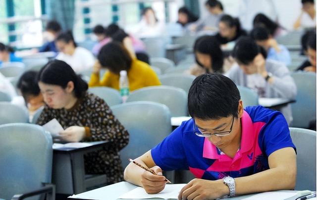 包含03你还有七个学生没毕业热的词条