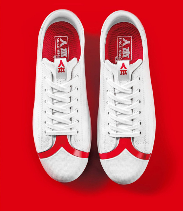 板鞋品牌排行榜前十名，板鞋品牌排行榜（8个必买的国产平价小白鞋品牌）