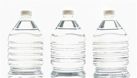 矿泉水保质期多久，矿泉水保质期一般多长时间（为什么瓶装水还有保质期）