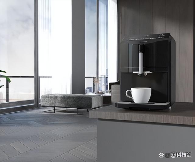 咖啡机的种类有哪些，什么类型的咖啡机比较好（盘点三款值得选择的意式全自动咖啡机）