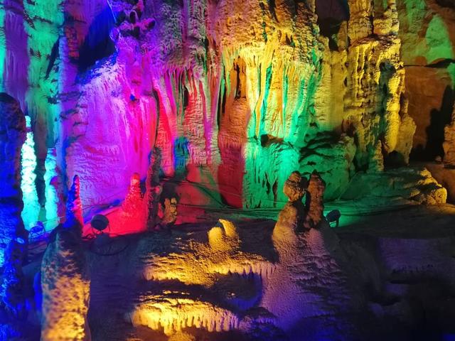 襄阳周边自驾旅游景点，襄阳旅游年卡（湖北襄阳不可错过的八大景点）