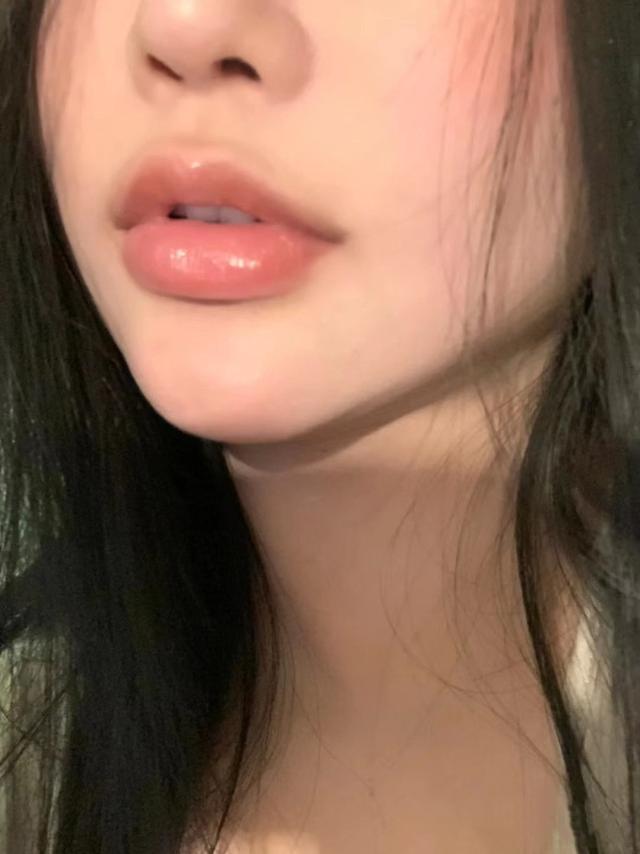 唇的形状有哪些，唇形有哪些（告别薄唇、下垂唇、厚唇形）