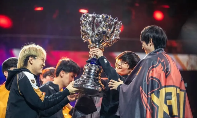 faker李哥有多强，LPL四大中单凑一起刚好同等