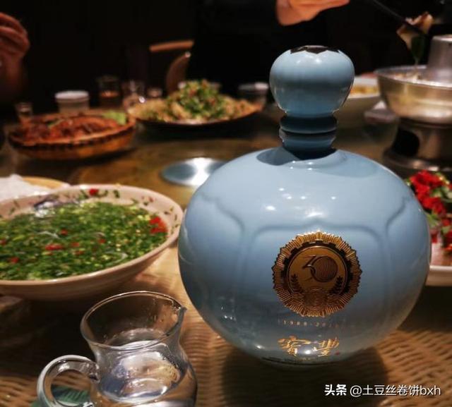 30多岁长期酗酒能活多久，常年酗酒的人能活多久（30年来每天都要喝2两酒）