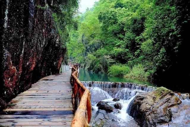 广州景点排行榜前十名，广州旅游景点排名前十（广州十大冷门景点）