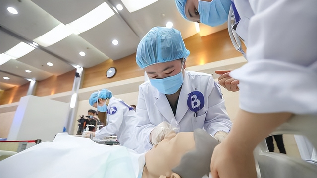 全国医科大学排名榜，全国共有多少所医科大学（我国大学医科实力排名前50院校参考）