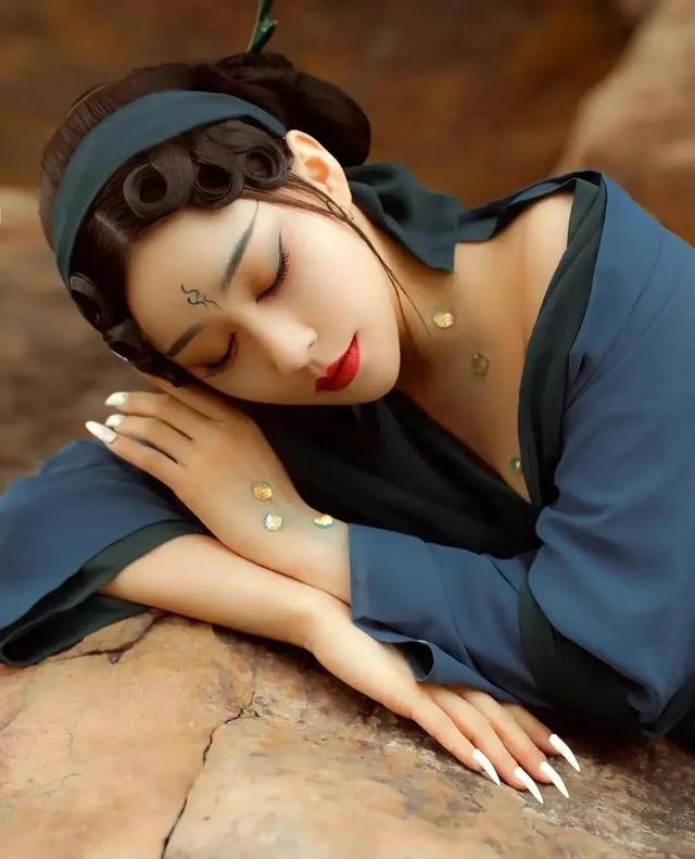 友谊短句八个字，友谊短句八个字暖心（温柔古风友情名句）