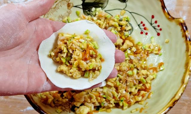 冬瓜怎么做好吃，炒冬瓜怎么做好吃（清炒、包饺子都好吃）