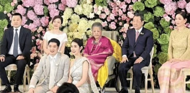 王石的老婆田朴珺身材有多好，蜂腰翘臀太吸睛