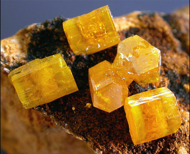 铅的化学元素符号，pb是什么元素怎么读（地球杂志：大“铅”世界）