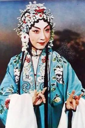 杜近芳现代京剧艺术欣赏，杜近芳“十大名剧”掠影