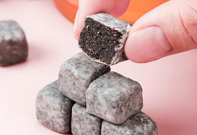 女人喝坚果藕粉的好处，坚果藕粉的功效与作用（建议女人：生活不要太节俭）