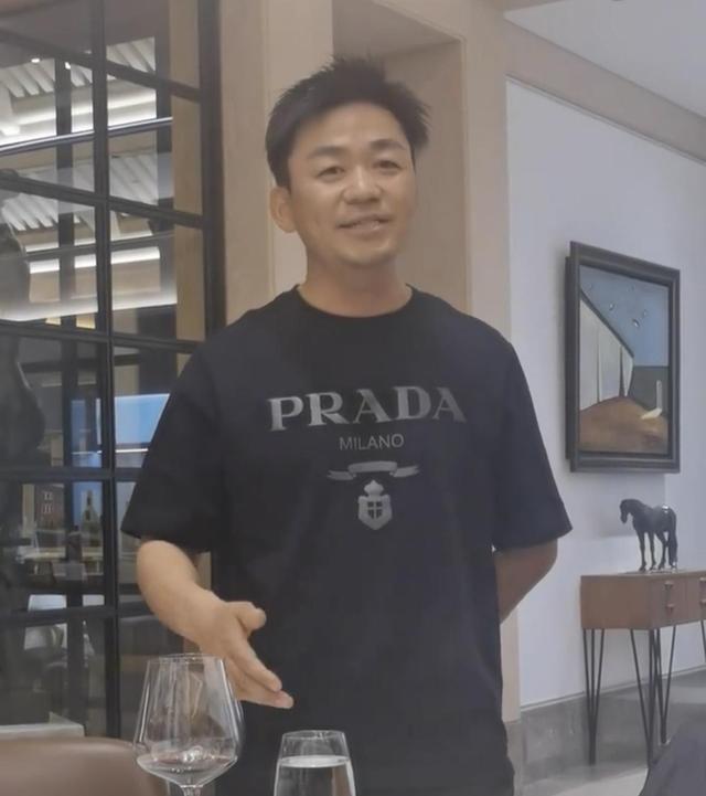 王宝强多少岁了，王宝强的真实来历（素颜出镜似普通路人）