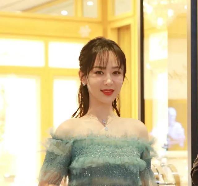 演员杨紫写真，杨紫，余生请多指教写真集分享