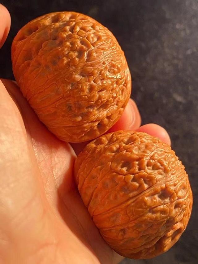 奇怪的网名，奇怪﹆（最火的网红文玩核桃泥鳅背）