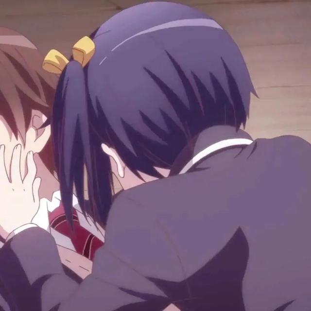 中二病女生特点，中二病也要谈恋爱／动漫女生头像微信（精选中二病也要谈恋爱动漫情侣头像大全）