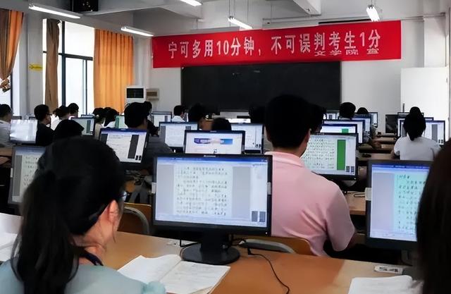 栅栏的英文简单介绍，栅栏的英文简单介绍怎么读（高中生“栅栏”字体走红）