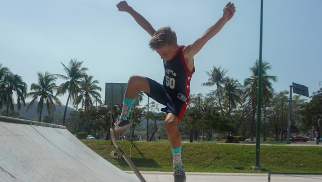 我要从南走到北我还要从白走到黑，苦行僧歌词（“不是吧不是吧，这你都不知道）