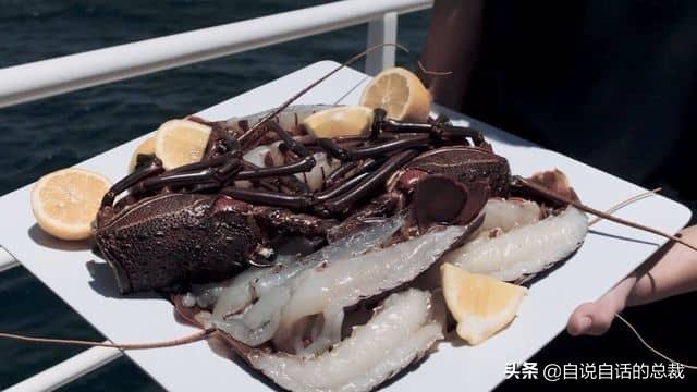 小龙虾属于海鲜类吗，小龙虾是海鲜吗（龙虾：从小龙虾到大花龙）