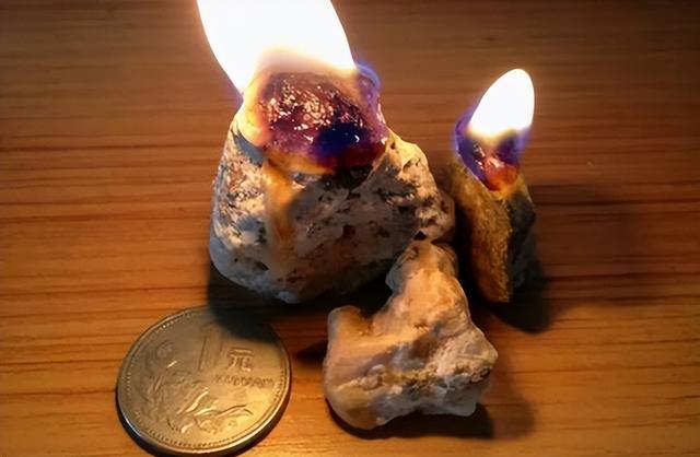 浮石属于哪种岩石，钱塘江闸口有人捡到白色浮石（浮石属于什么岩）