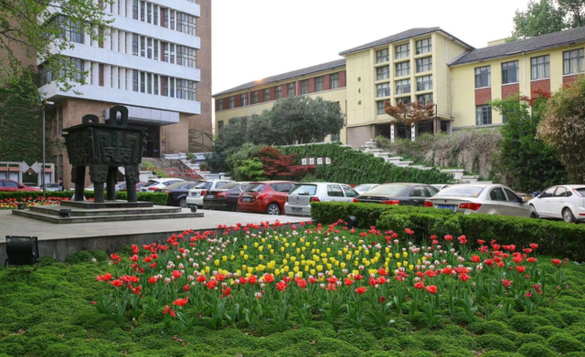 南京有哪些大学排名一览表，南京有哪些厉害的大学（江苏所有167所大学排名）