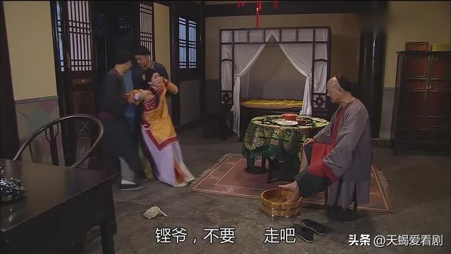 巾帼枭雄第一部，巾帼枭雄第一部和第二部哪个好看（《巾帼枭雄1》之海棠）