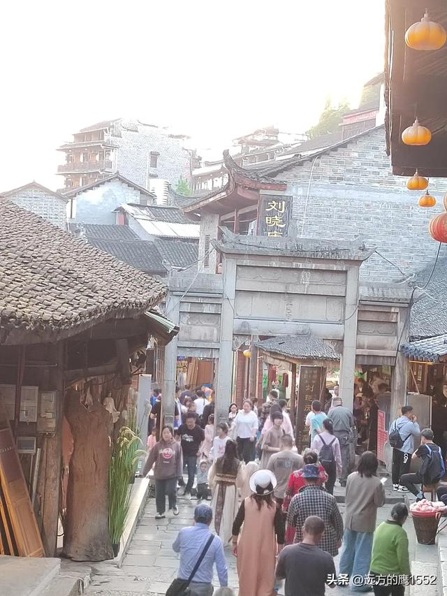 芙蓉镇门票多少钱，芙蓉古镇门票免费时间（自驾游湘西芙蓉镇）