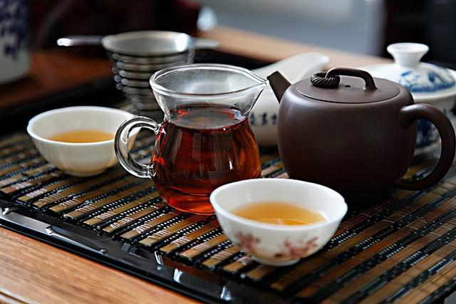 杯子的寓意，送男生杯子的寓意（茶来告诉你浪漫的爱情）