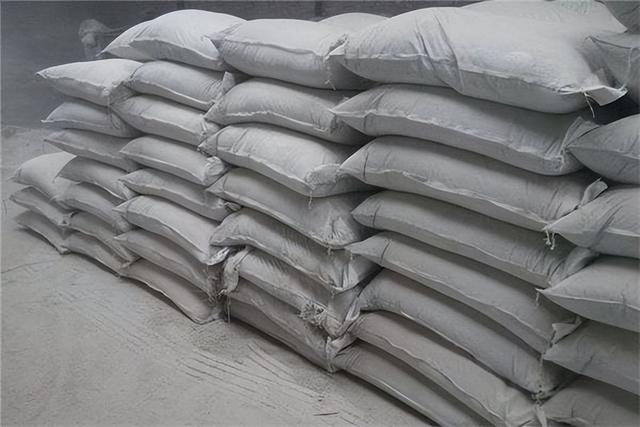 什么是瓷砖胶粘结剂，瓷砖粘结剂好还是瓷砖胶好（水泥浆、瓷砖胶、瓷砖背胶哪个好）