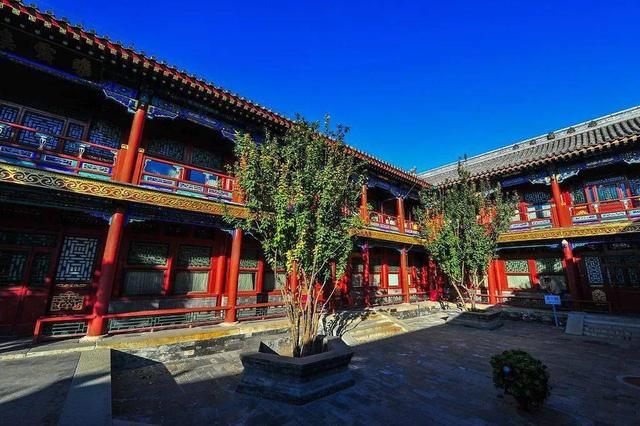 和珅府在哪，和珅府的位置（<恭王府>那些鲜为人知的秘密）