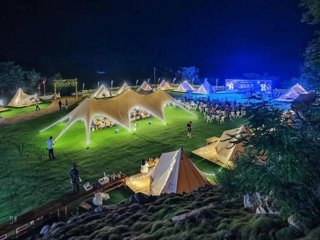 蒙古包帐篷价格，12米蒙古包价格（莱芜这三处绝美露营地）