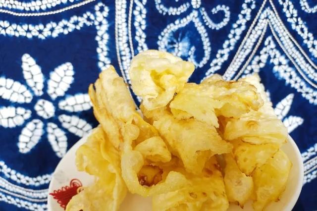 云南十大特色美食小吃，云南特色美食：你都尝过哪些