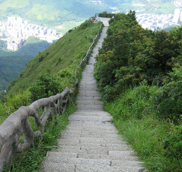 广东最著名的景点，广东最有名的景点（广东最值得去的十大自然景观）