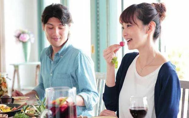 男女之间“睡过”以后，一般有三种结局