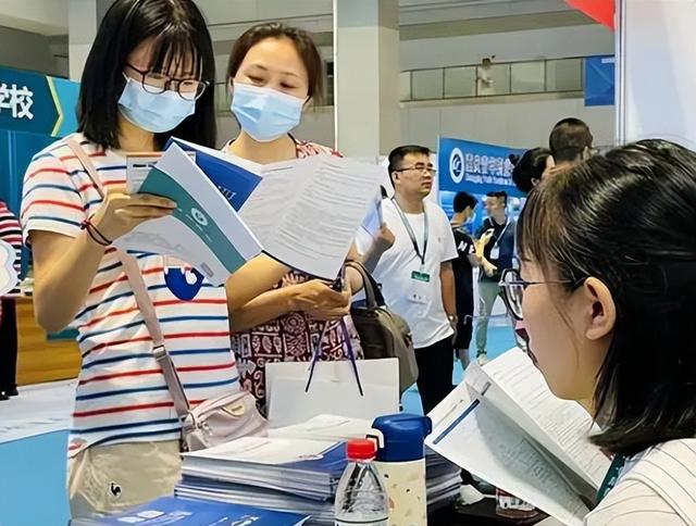 唐山学院是几本，唐山学院几本大学（唐山学院本科批次已招满）