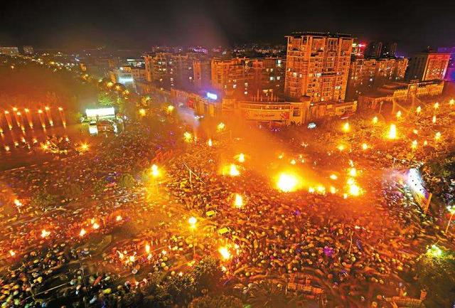 海南文昌月亮城，文昌现代文苑（西昌：中国最值得去的小城之一）