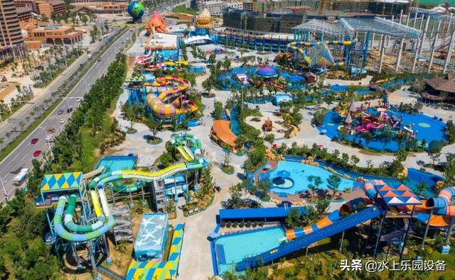 去水上乐园玩需要准备什么东西，水上乐园有什么游乐设施（主题乐园水上游乐设备有哪些）